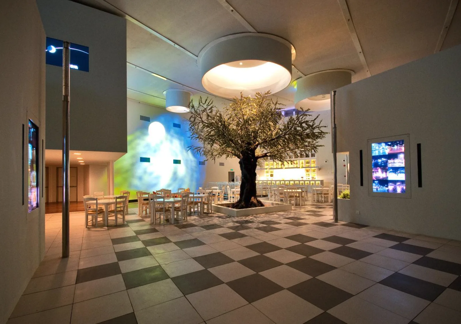Olive tree café